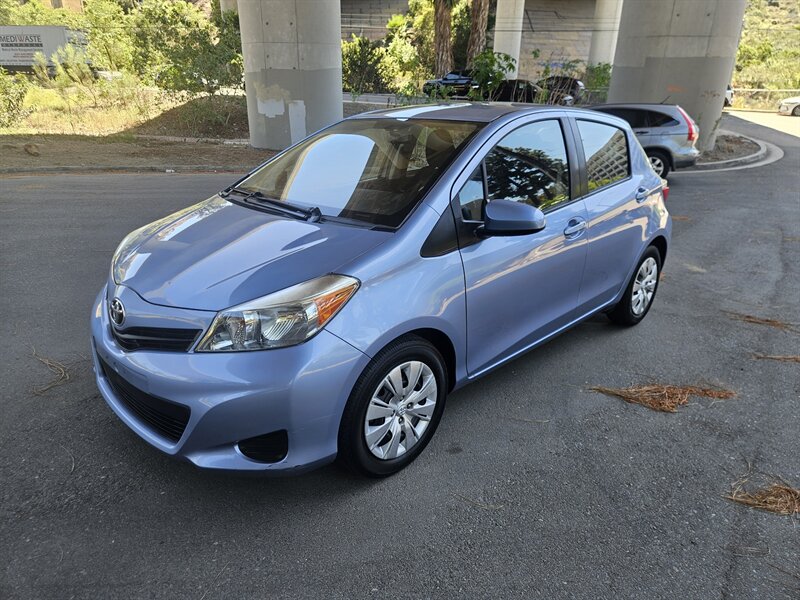 2014 Toyota Yaris 5-Door L  