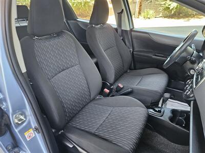 2014 Toyota Yaris 5-Door L - Photo 5 - San Diego, CA 92115