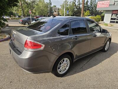 2011 Ford Focus SE   - Photo 4 - San Diego, CA 92115