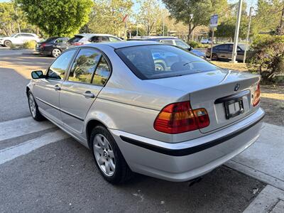 2002 BMW 325xi   - Photo 8 - San Diego, CA 92115