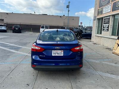 2012 Ford Focus S   - Photo 2 - Los Angeles, CA 90047