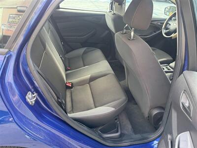 2012 Ford Focus S   - Photo 11 - Los Angeles, CA 90047