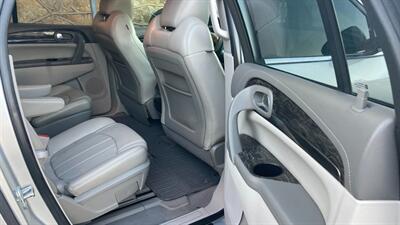 2014 Buick Enclave Premium   - Photo 17 - Clyde, TX 79510