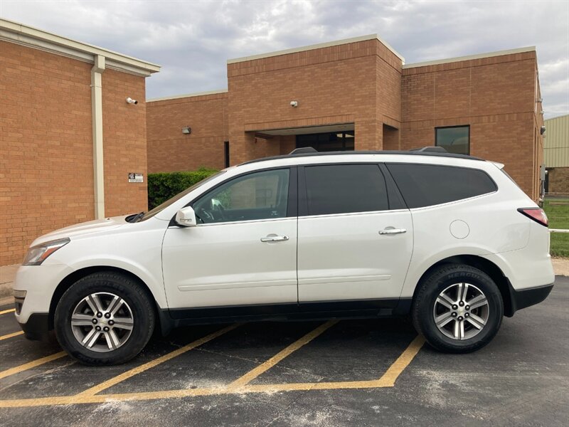 2017 Chevrolet Traverse LT - Photo 2 - Clyde, TX 79510