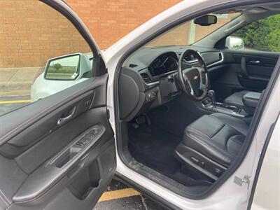 2017 Chevrolet Traverse LT - Photo 9 - Clyde, TX 79510