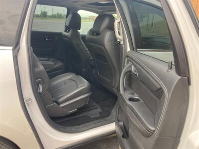 2017 Chevrolet Traverse LT - Photo 17 - Clyde, TX 79510