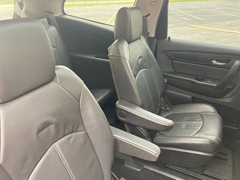 2017 Chevrolet Traverse LT - Photo 19 - Clyde, TX 79510