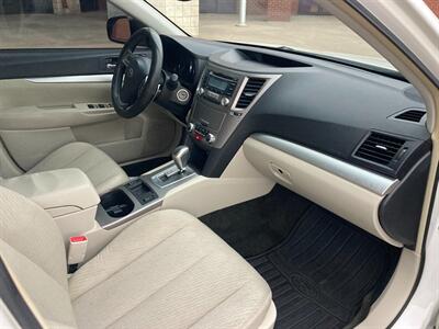 2012 Subaru Legacy 2.5i Premium - Photo 15 - Clyde, TX 79510
