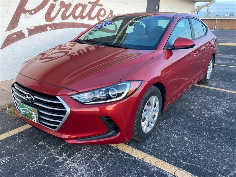 2017 Hyundai ELANTRA SE  