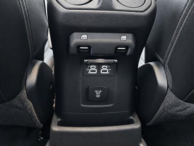 2022 Jeep Wrangler Sahara 4xe - Photo 11 - North Vancouver, BC V7P 1A4