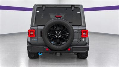 2022 Jeep Wrangler Sahara 4xe - Photo 6 - North Vancouver, BC V7P 1A4