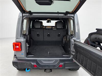 2022 Jeep Wrangler Sahara 4xe - Photo 15 - North Vancouver, BC V7P 1A4