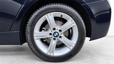 2015 BMW 320i xDrive - Photo 16 - North Vancouver, BC V7P 1A4