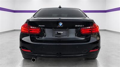 2015 BMW 320i xDrive - Photo 5 - North Vancouver, BC V7P 1A4