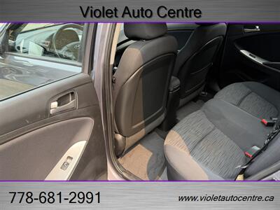 2016 Hyundai ACCENT SE - Photo 11 - North Vancouver, BC V7P 1A4