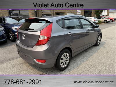 2016 Hyundai ACCENT SE - Photo 7 - North Vancouver, BC V7P 1A4