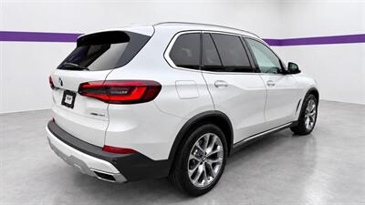 2022 BMW X5 xDrive40i - Photo 2 - North Vancouver, BC V7P 1A4