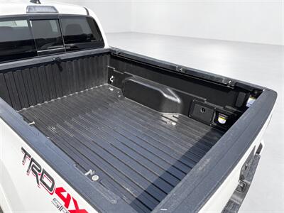 2021 Toyota Tacoma TRD Sport - Photo 10 - North Vancouver, BC V7P 1A4