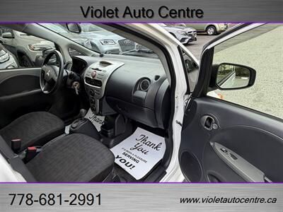 2014 Mitsubishi i-MiEV ES - Photo 10 - North Vancouver, BC V7P 1A4