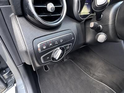2017 Mercedes-Benz C 300 4MATIC - Photo 10 - North Vancouver, BC V7P 1A4