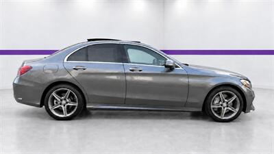 2017 Mercedes-Benz C 300 4MATIC - Photo 6 - North Vancouver, BC V7P 1A4