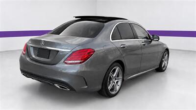 2017 Mercedes-Benz C 300 4MATIC - Photo 5 - North Vancouver, BC V7P 1A4