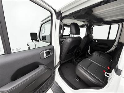 2018 Jeep Wrangler Unlimeted Sahara - Photo 13 - North Vancouver, BC V7P 1A4