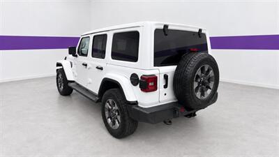 2018 Jeep Wrangler Unlimeted Sahara - Photo 3 - North Vancouver, BC V7P 1A4