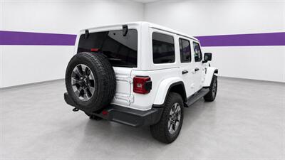 2018 Jeep Wrangler Unlimeted Sahara - Photo 4 - North Vancouver, BC V7P 1A4