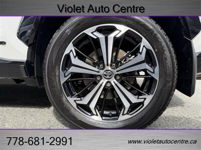 2023 Toyota RAV4 Prime XSE   - Photo 17 - North Vancouver, BC V7P 1A4