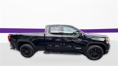 2022 GMC Sierra 1500 Elevation - Photo 3 - North Vancouver, BC V7P 1A4