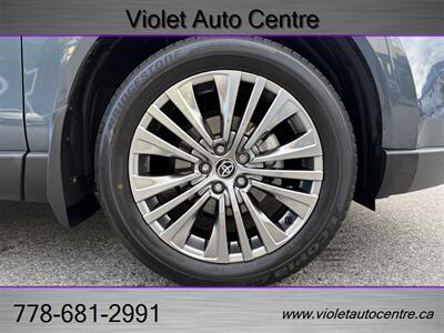 2024 Toyota Venza Limited - Photo 18 - North Vancouver, BC V7P 1A4