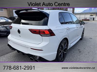 2024 Volkswagen Golf R 4Motion   - Photo 8 - North Vancouver, BC V7P 1A4