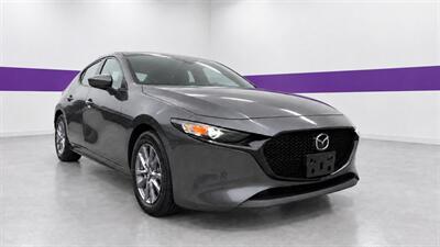 2023 Mazda Mazda3 Hatchback GS - Photo 3 - North Vancouver, BC V7P 1A4