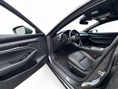 2023 Mazda Mazda3 Hatchback GS - Photo 13 - North Vancouver, BC V7P 1A4