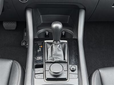2023 Mazda Mazda3 Hatchback GS - Photo 11 - North Vancouver, BC V7P 1A4