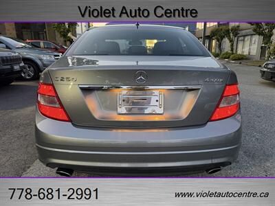2011 Mercedes-Benz C 250 4MATIC - Photo 2 - North Vancouver, BC V7P 1A4