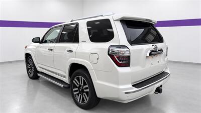 2021 Toyota 4Runner Limited - Photo 3 - North Vancouver, BC V7P 1A4