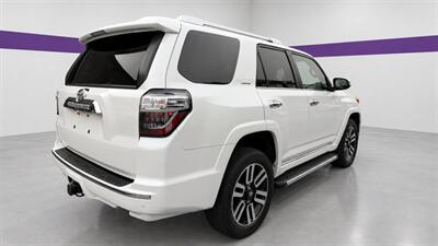 2021 Toyota 4Runner Limited - Photo 6 - North Vancouver, BC V7P 1A4
