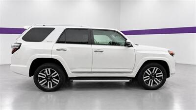 2021 Toyota 4Runner Limited - Photo 4 - North Vancouver, BC V7P 1A4