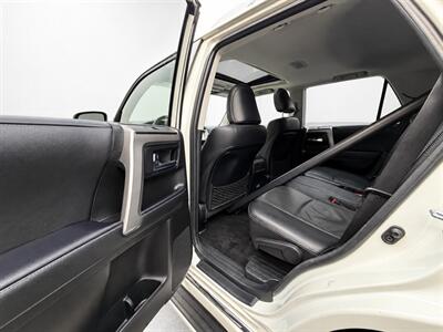 2021 Toyota 4Runner Limited - Photo 11 - North Vancouver, BC V7P 1A4
