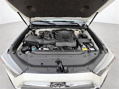 2021 Toyota 4Runner Limited - Photo 16 - North Vancouver, BC V7P 1A4