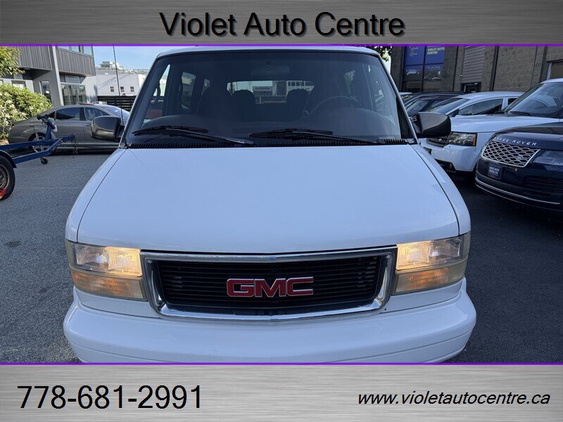 1998 GMC Safari SLX   - Photo 1 - North Vancouver, BC V7P 1A4