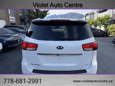 2015 Kia Sedona LX - Photo 2 - North Vancouver, BC V7P 1A4