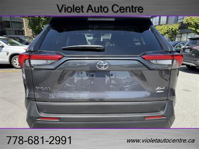 2023 Toyota RAV4 XLE - Photo 2 - North Vancouver, BC V7P 1A4