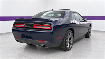 2015 Dodge Challenger R/T - Photo 5 - North Vancouver, BC V7P 1A4