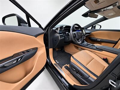 2023 Lexus RZ 450e Premium - Photo 8 - North Vancouver, BC V7P 1A4