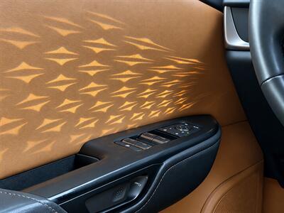 2023 Lexus RZ 450e Premium - Photo 17 - North Vancouver, BC V7P 1A4