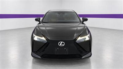 2023 Lexus RZ 450e Premium - Photo 2 - North Vancouver, BC V7P 1A4