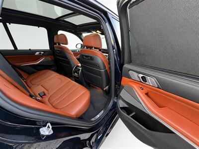 2021 BMW X5 M50i xDrive - Photo 13 - North Vancouver, BC V7P 1A4